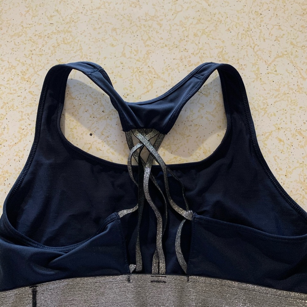 VS sports bra